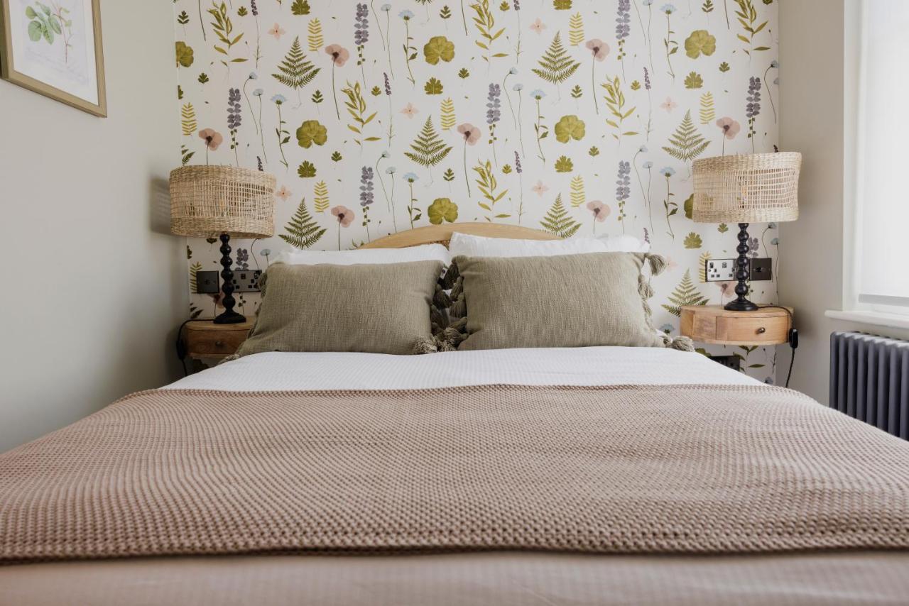 The George & Dragon Hotell Westerham Exteriör bild