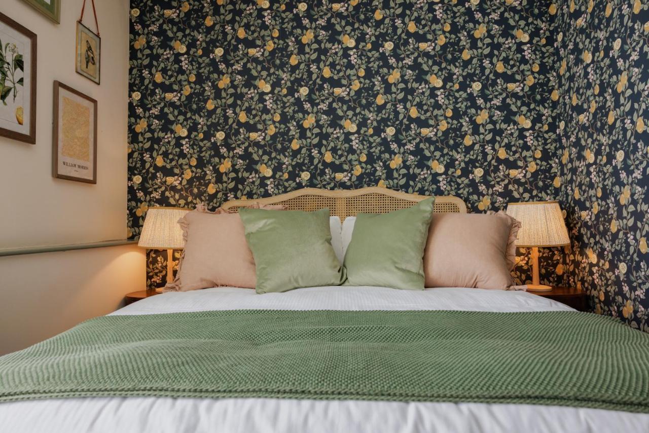 The George & Dragon Hotell Westerham Exteriör bild